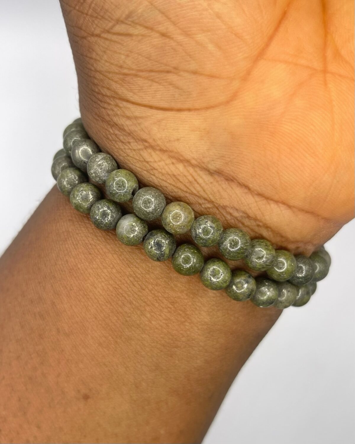 Epidote Crystal Bracelet 1pc 6mm - Image 1