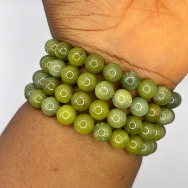 Canadian Nephrite Jade Crystal Bracelet 1pc